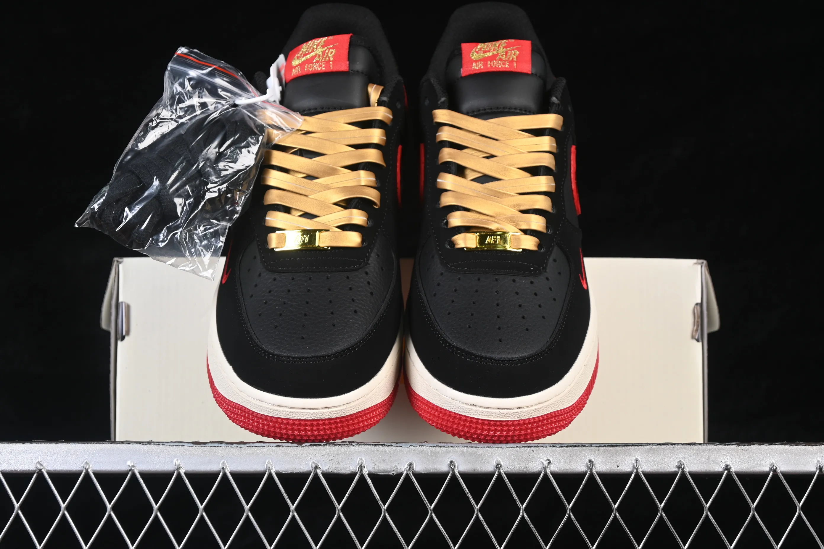 All Categories Nk Air Force 1 Air Force Series Nk Air Force 1 Low Air Force Low Nike Air Force 1'07 Low Black Gold Red Flame Air Force One Low Casual Shoes NH0601-528